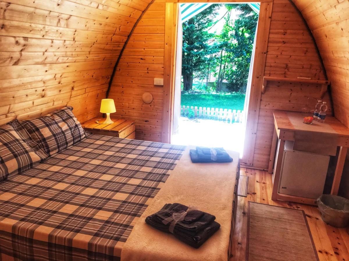 Asso Bed & Breakfast 마네르바 델 가르다 외부 사진